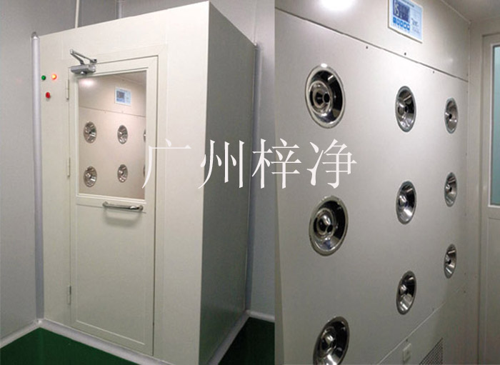 風(fēng)淋室是潔凈廠房和裝配式潔凈小室的設(shè)備,用于吹除進(jìn)入凈化廠房的人體和攜帶物品表面附著的塵埃,同時(shí)風(fēng)淋室也起到氣閘的作用,防止未經(jīng)凈化的空氣進(jìn)入潔凈區(qū)域,是進(jìn)行人身凈化和防止室外空氣污染潔凈區(qū)的有效設(shè)備。 風(fēng)淋室是潔凈廠房和裝配式潔凈小室的設(shè)備,用于吹除進(jìn)入凈化廠房的人體和攜帶物品表面附著的塵埃,同時(shí)風(fēng)淋室也起到氣閘的作用,防止未經(jīng)凈化的空氣進(jìn)入潔凈區(qū)域,是進(jìn)行人身凈化和防止室外空氣污染潔凈區(qū)的有效設(shè)備。