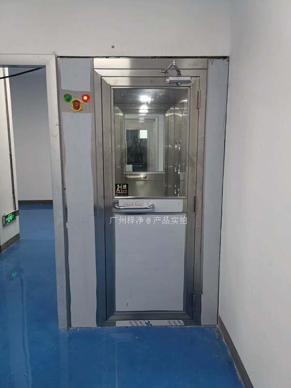 保健品無塵車間風淋室安裝現場 保健品無塵車間風淋室安裝現場